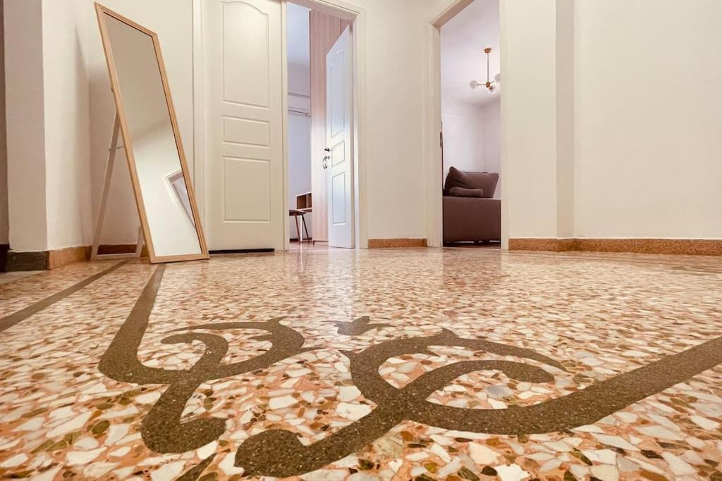 Daisy Apartment 15 Min To Acropolis Афины Экстерьер фото