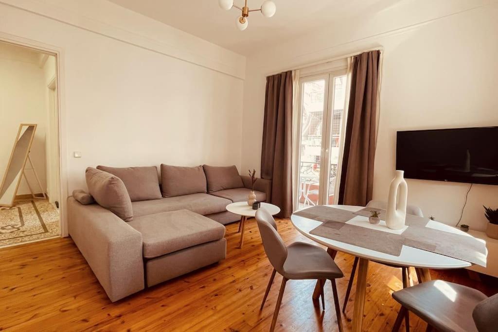Daisy Apartment 15 Min To Acropolis Афины Экстерьер фото