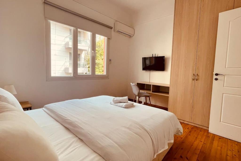 Daisy Apartment 15 Min To Acropolis Афины Экстерьер фото